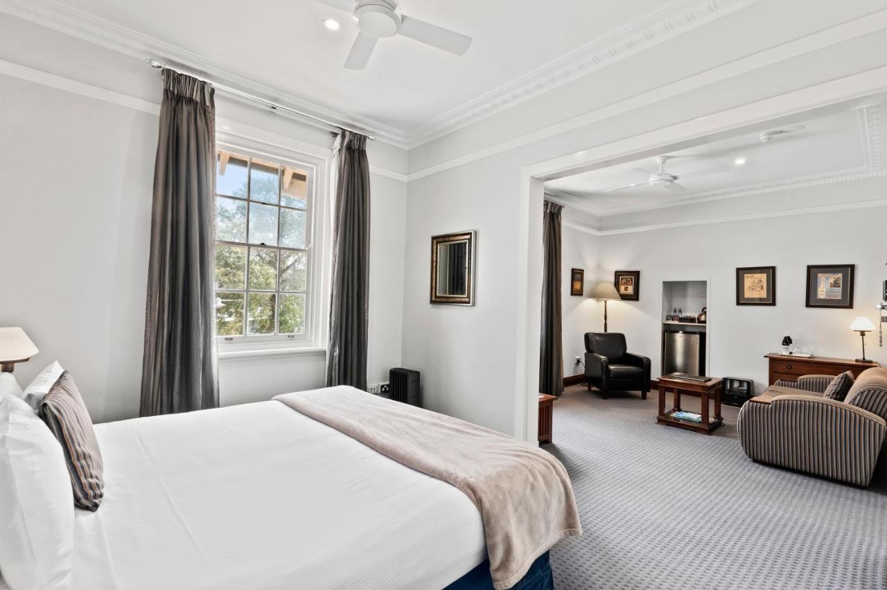 Caves House Hotel & Apartments Йоллінгап Екстер'єр фото